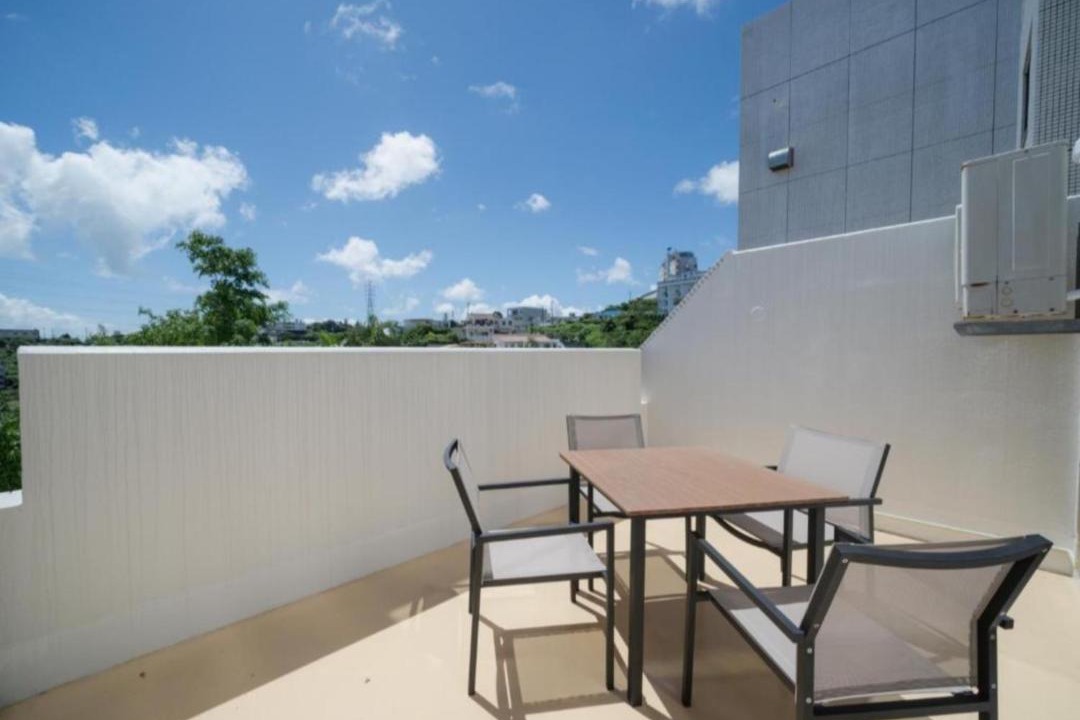 Photo of Patio Balcony in Hiyagon