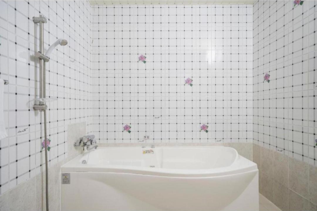 Photo of Bathroom in Hiyagon