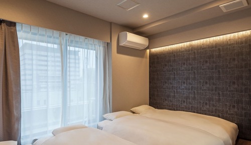 Private 4-Bed Room, Non Smoking