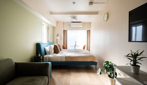 Deluxe Studio Apartment