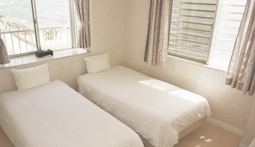 Ocean view Suite with kitchen