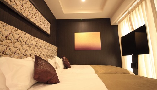 Family Room - Non-Smoking (2 Semi-double Bed) Bunk bed is from 3rd Adult