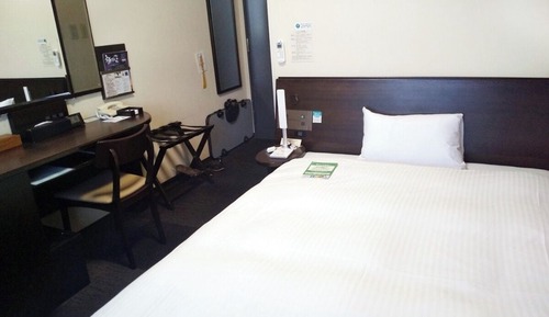 Single Room, Smoking