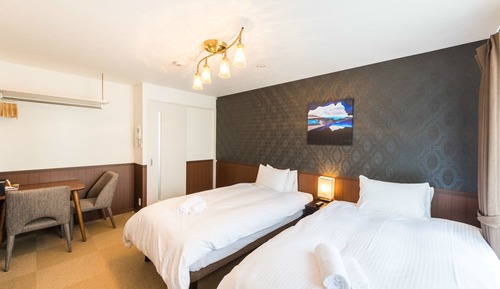 Standard Twin Room