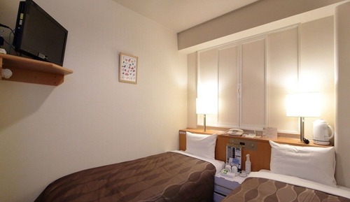 Economy Twin Room, Smoking