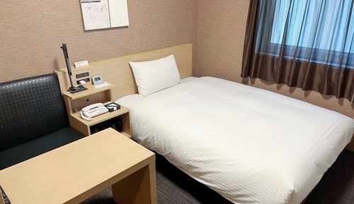 Single Room, Smoking