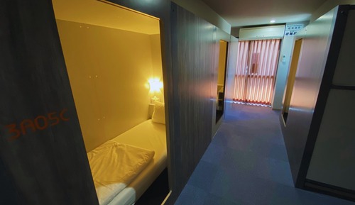 [4 Person] Comfort Cradle Room Rental