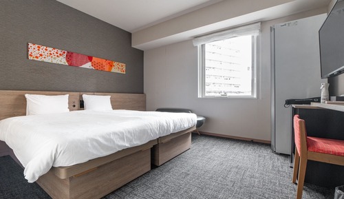 Universal Twin Room Non-smoking