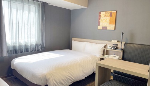 Semi Double Room, Smoking