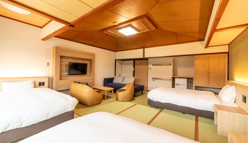 Superior Japanese-Style Bed, Triple (River Side) - Shared Bathroom - Non-Smoking