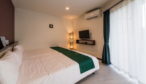 Twin Room, Kitchenette