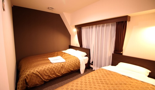 Twin Room D (Non Smoking)
