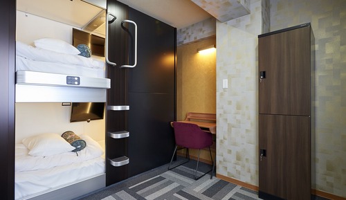 VIP 2 Capsule Rooms with Shared bathroom, Non Smoking