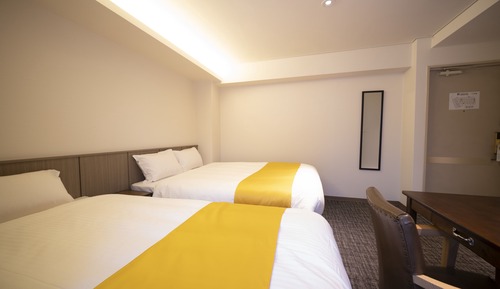 Moderate Twin Room (Check in by 10 pm)