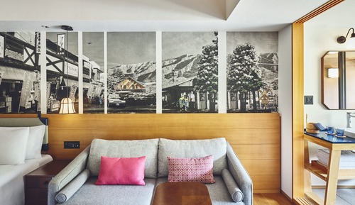 Premium Room, 1 King Bed, River View, Corner (Private Hot Spring)