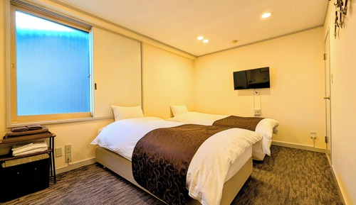 Twin Room 1