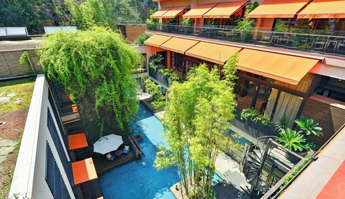 King Room with Balcony [Mini Bar /Sauna/ Club Lounge Access Inclusive]