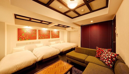 Design Quadruple Room