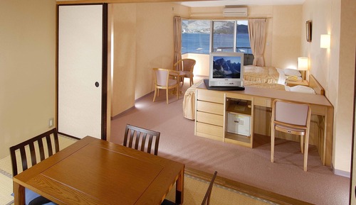 Panoramic Room