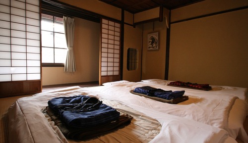 Standard Triple Room, Shared Bathroom