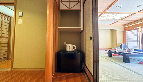 Japanese-style Room, Mountain View