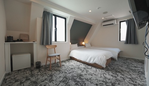 Economy Twin Room