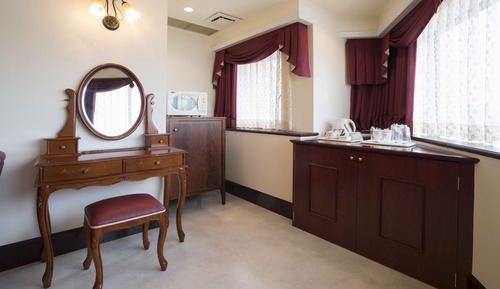66 Sqm Suite with Bedrock bath, Non Smoking