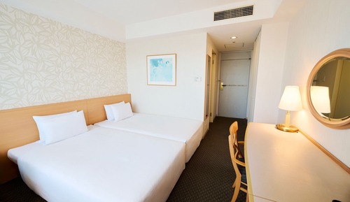 Economy Twin Room, Non Smoking (No Tower View)