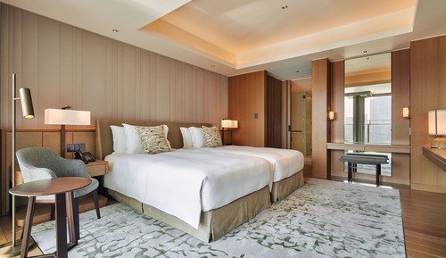 Premier Suite Twin