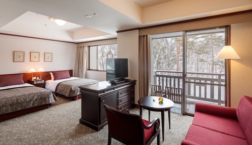 Deluxe Twin Room (2nd-4th floor) Entrance side, Non Smoking