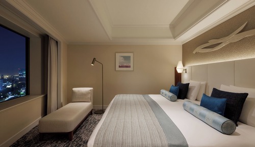 Premier  Floor Corner Suite Grand King Rainbow Bridge Side, Non Smoking