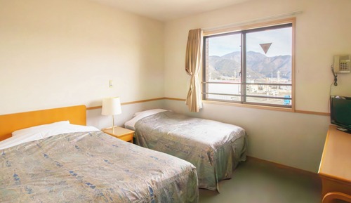 Single Room, Smoking, City View