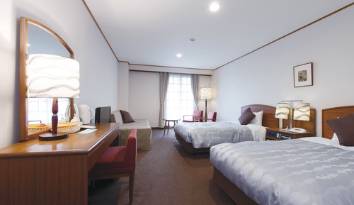 1F, Standard Twin Room, Non Smoking, 3 Adults (Dinner plan requires check-in by 5:00 p.m.)