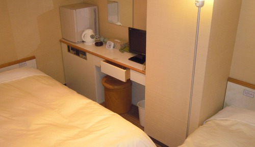 Compact Twin Room