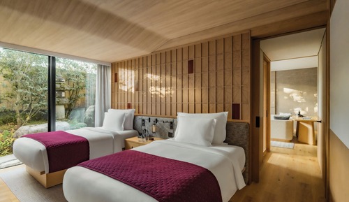 Premier Suite, 2 Double Beds, Garden View