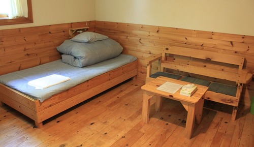 Standard Triple Room, 3 Twin Beds, Non Smoking, Shared Bathroom