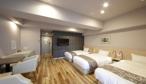 Triple Room with Sofa Bed - Non-Smoking