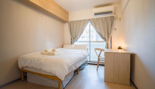 One-Bedroom Premier Apartment