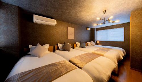 Economy Quadruple Room with Shared Bathroom