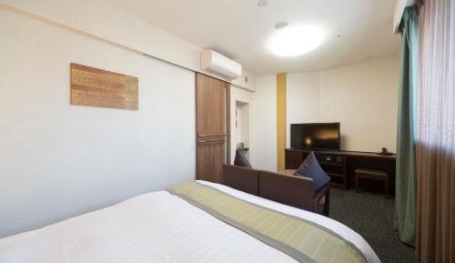 Queen Room - Non-Smoking - No Daily Cleaning