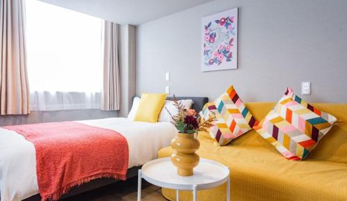 One-bedroom Loft Apartment 