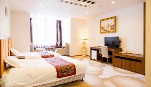 Twin Room with Extra Bed