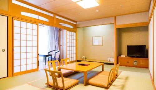 Japanese-Style Room