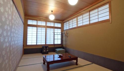 Economy Twin Room