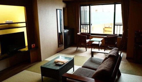 Twin Room with Private Bathroom