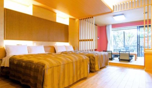 Quadruple Room with Tatami Area and Bath