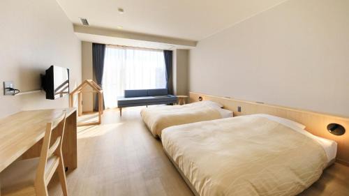Standard Twin Room with Sofa