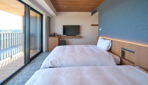 Twin Room with Sea View