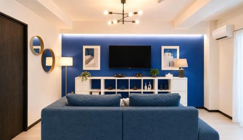 Three-Bedroom Apartment with Balcony