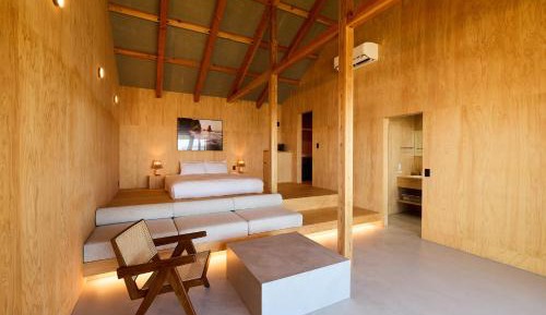 Deluxe Family Suite